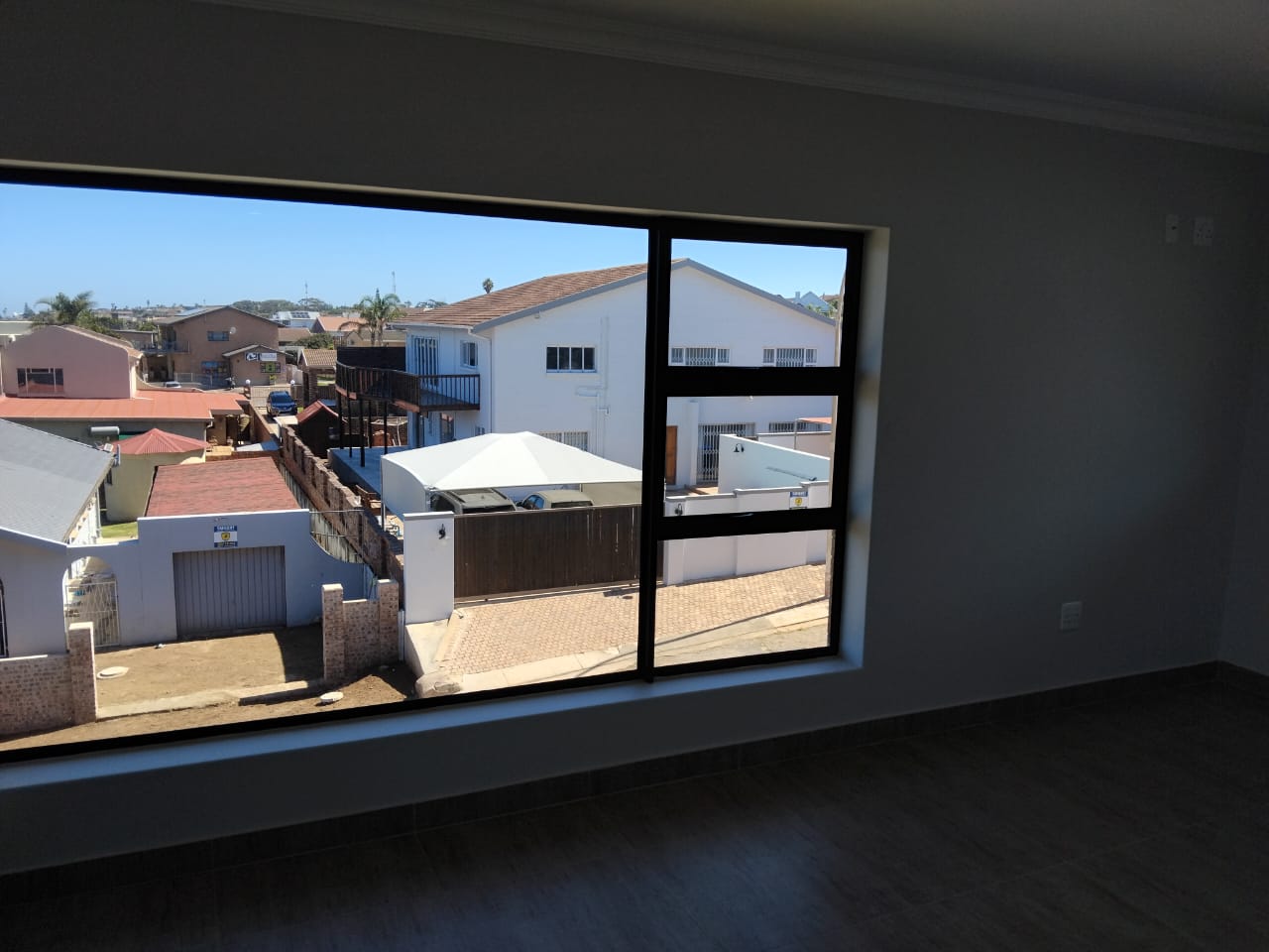 4 Bedroom Property for Sale in Wavecrest Eastern Cape